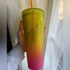 💛💕 Starbucks Cold Cup Tumbler Venti 24 oz Lemon Pink Gradient Grid design NWT
